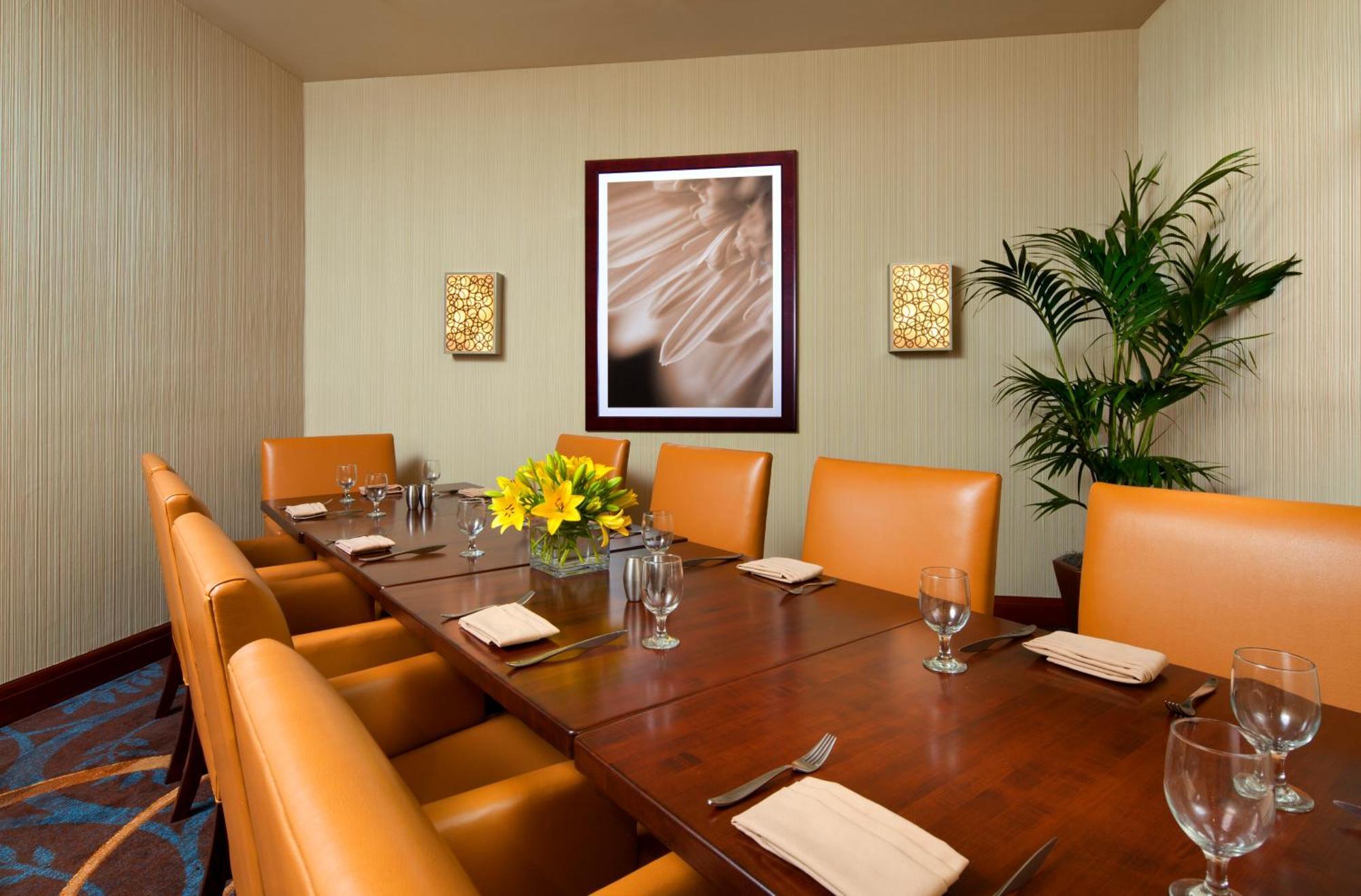 Sheraton Agoura Hills Hotel Exterior foto