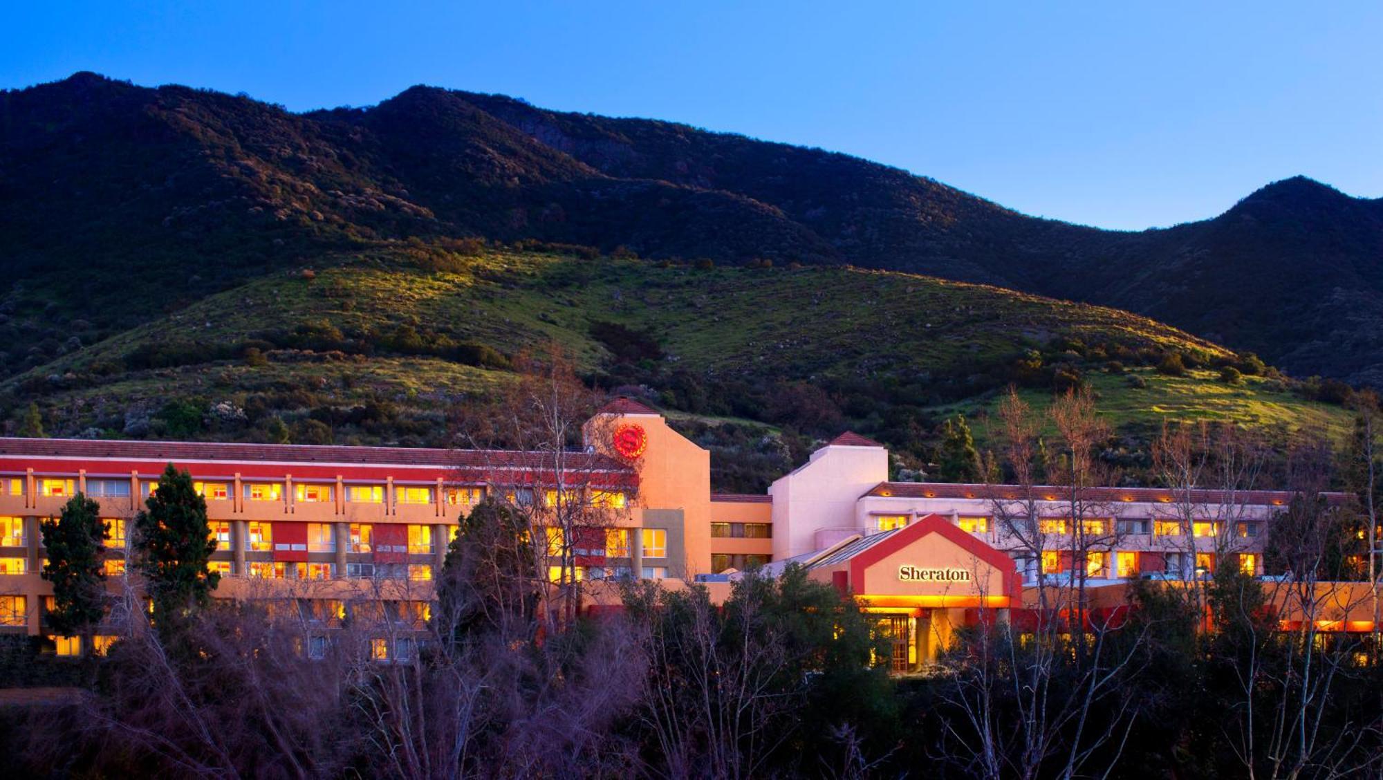 Sheraton Agoura Hills Hotel Exterior foto